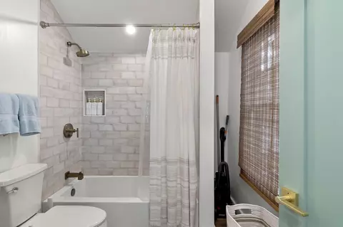 Bath - 50 Surrey Dr, Eastham, MA 02642 photo 2 of 7