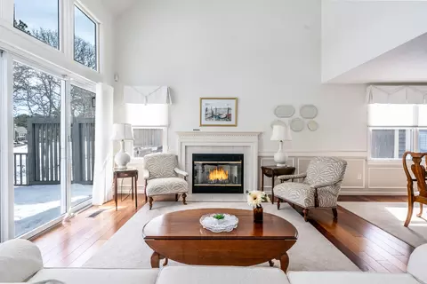 29 Pine Grove Vlg UNIT H, Yarmouth Port, MA 02675