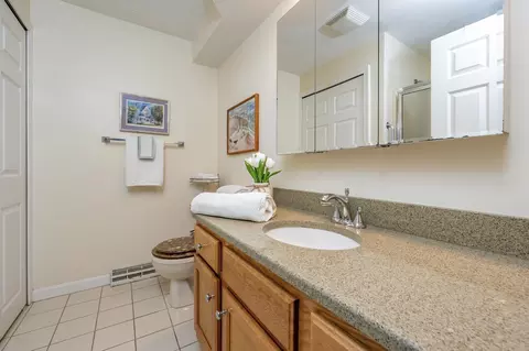 Bath - 12 Kettle Ln, Mashpee, MA 02649 photo 1 of 2