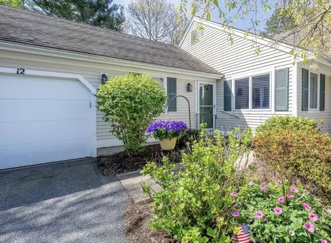 Exterior - 12 Kettle Ln, Mashpee, MA 02649 photo 6 of 10