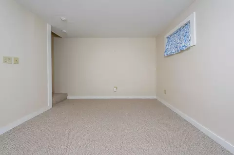 Bedroom - 12 Kettle Ln, Mashpee, MA 02649 photo 3 of 4