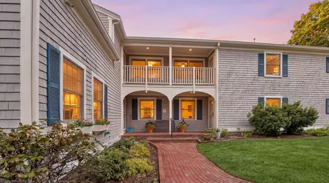 925 Main St UNIT 3, Cotuit, MA 02635 photo 3