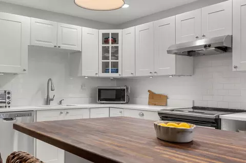 925 Main St UNIT 3, Cotuit, MA 02635 photo 10
