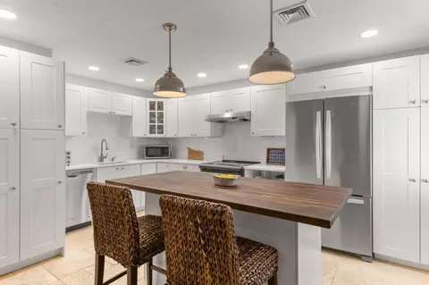 925 Main St UNIT 3, Cotuit, MA 02635 photo 6