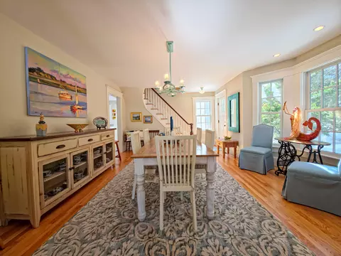 552 Main St, Cotuit, MA 02635 photo 9