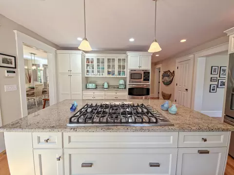 552 Main St, Cotuit, MA 02635 photo 17