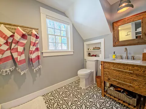 552 Main St, Cotuit, MA 02635 photo 52