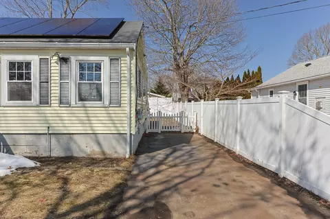 6 Pine St, Wareham, MA 02571 photo 6