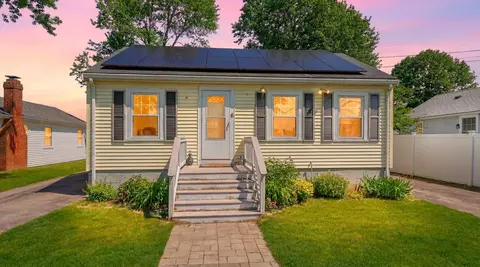 6 Pine St, Wareham, MA 02571 photo 3
