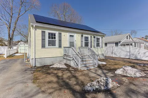 6 Pine St, Wareham, MA 02571 photo 4