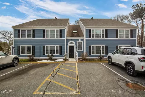 2 Englewood Dr #A5, Harwich, MA 02645
