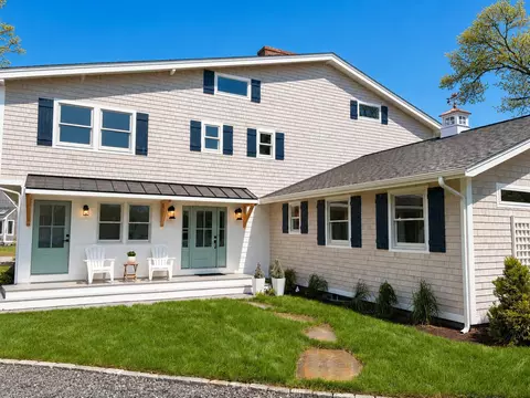 531 Menauhant Rd, East Falmouth, MA 02536