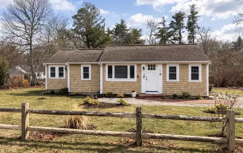 12 Indian Trl, Dennis Port, MA 02639