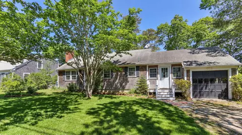 22 Harold St, Harwich Port, MA 02646