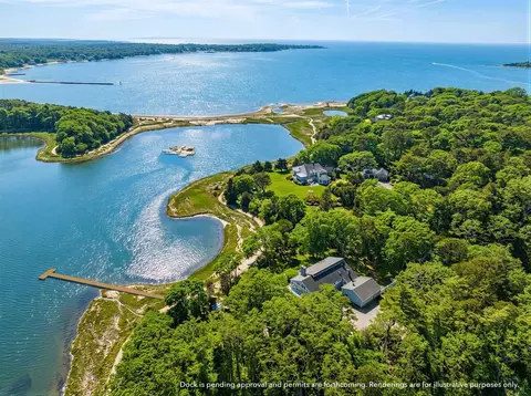 233 Scraggy Neck Rd, Cataumet, MA 02534