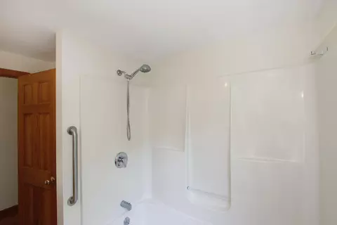 Bath - 495 Aspinet Rd, Eastham, MA 02642 photo 1 of 3