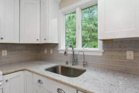 Kitchen - 37 Pine Hill Blvd, Mashpee, MA 02649 photo 3 of 3