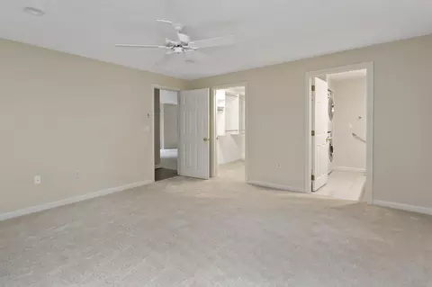 Bedroom - 37 Pine Hill Blvd, Mashpee, MA 02649 photo 2 of 3