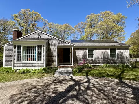 1309 Shootflying Hill Rd, Centerville, MA 02632