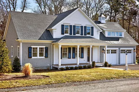 4 Chloes Path, Harwich, MA 02645