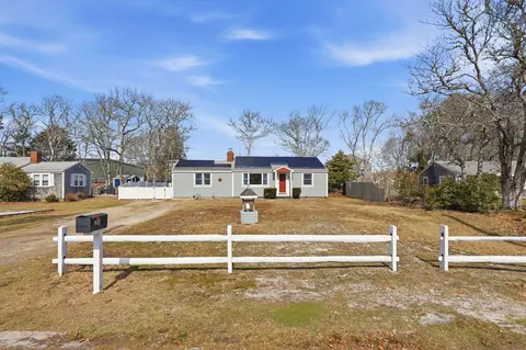 26 Howes Rd, South Yarmouth, MA 02664