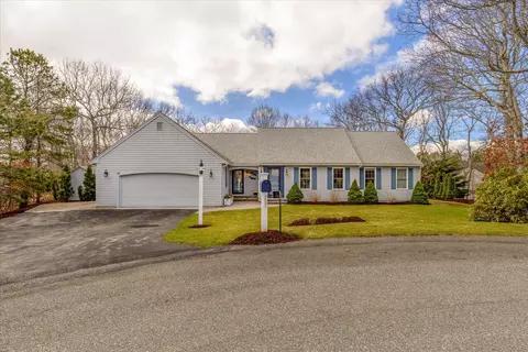 61 Terrace Hill Dr, East Dennis, MA 02641