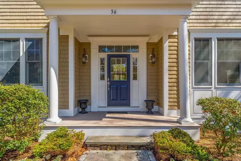 36 Troon Way, Mashpee, MA 02649