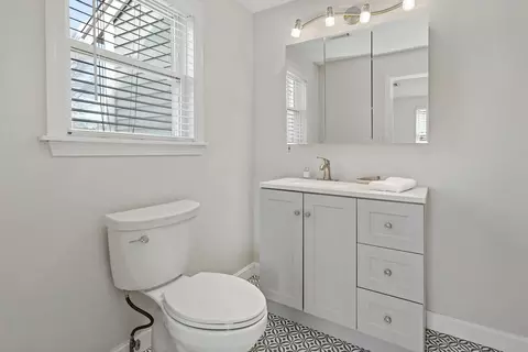 Bath - 20 Evergreen St, Onset, MA 02558 photo 1 of 4