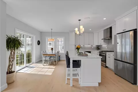 Kitchen - 4 Cobblestone Cir, Mashpee, MA 02649 photo 1 of 3