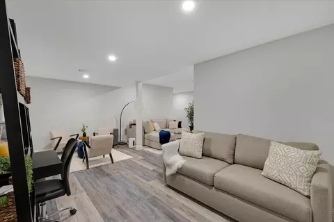 Living - 4 Cobblestone Cir, Mashpee, MA 02649 photo 5 of 5