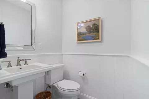 Bath - 4 Cobblestone Cir, Mashpee, MA 02649 photo 5 of 5