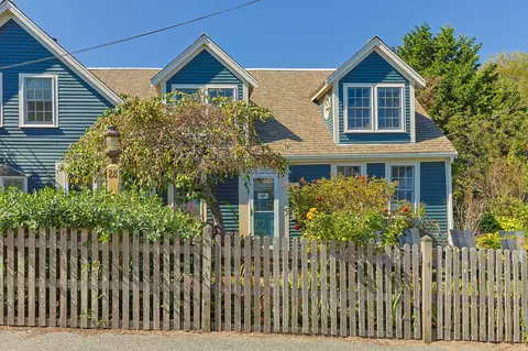 28 Commercial St UNIT 2, Provincetown, MA 02657