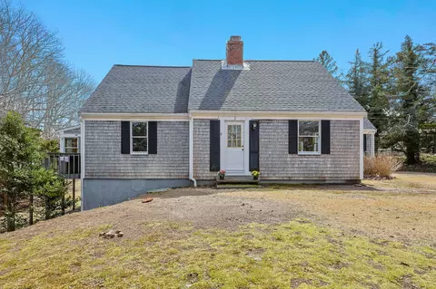 Exterior - 2 Shell Ln, Orleans, MA 02653 photo 2 of 17