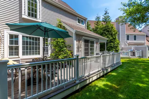 15 Hampton Ct UNIT 15, Mashpee, MA 02649 photo 32