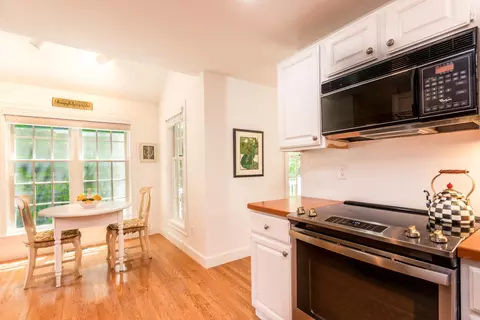 15 Hampton Ct UNIT 15, Mashpee, MA 02649 photo 8