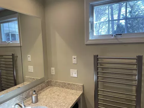 Bath - 40 Riverview Ln, Centerville, MA 02632 photo 2 of 3