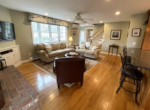 Living - 40 Riverview Ln, Centerville, MA 02632 photo 2 of 2