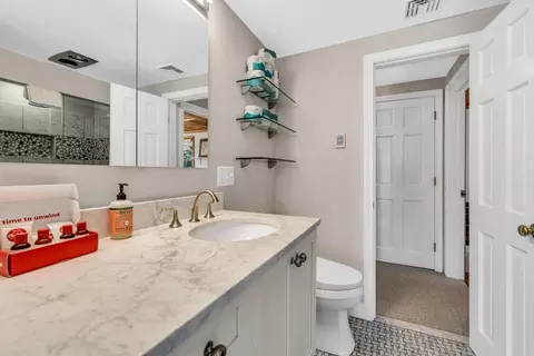Bath - 90 Ring Rd, Wellfleet, MA 02667 photo 5 of 7