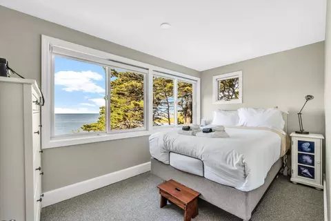 Bedroom - 90 Ring Rd, Wellfleet, MA 02667 photo 12 of 17