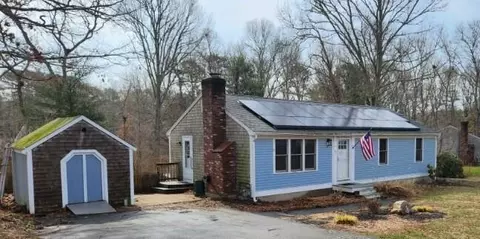 113 Scituate Rd, Mashpee, MA 02649