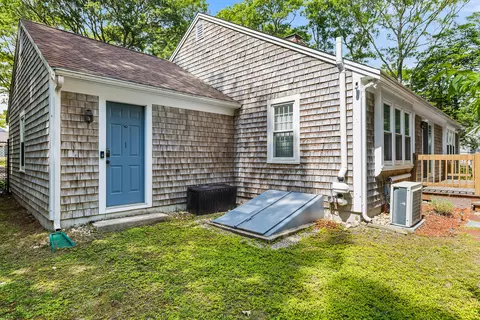 Exterior - 175 Old Post Rd, Centerville, MA 02632 photo 9 of 9