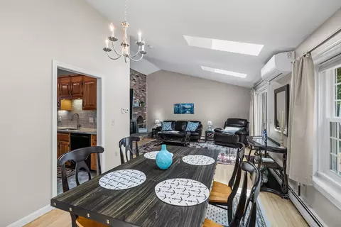 Dining - 175 Old Post Rd, Centerville, MA 02632 photo 2 of 2