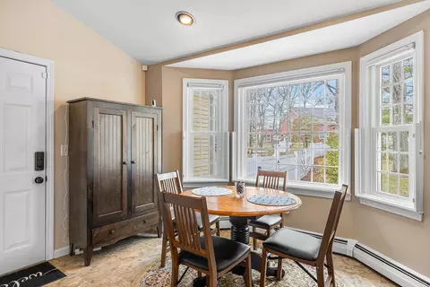 Dining - 175 Old Post Rd, Centerville, MA 02632 photo 1 of 2