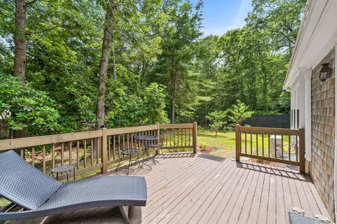 Exterior - 175 Old Post Rd, Centerville, MA 02632 photo 5 of 9