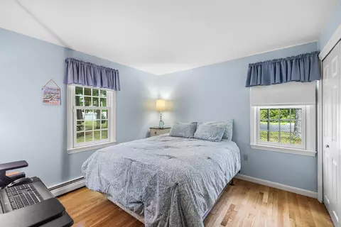 Bedroom - 175 Old Post Rd, Centerville, MA 02632 photo 6 of 7