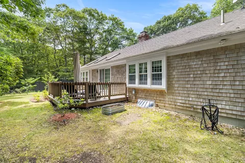 Exterior - 175 Old Post Rd, Centerville, MA 02632 photo 7 of 9
