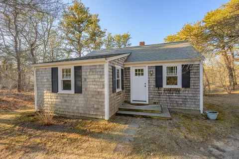11 Whitmanville Rd, Truro, MA 02666