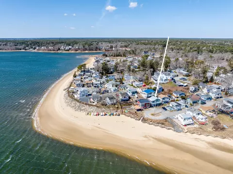 25 Nautical Way UNIT 25 E, Buzzards Bay, MA 02532