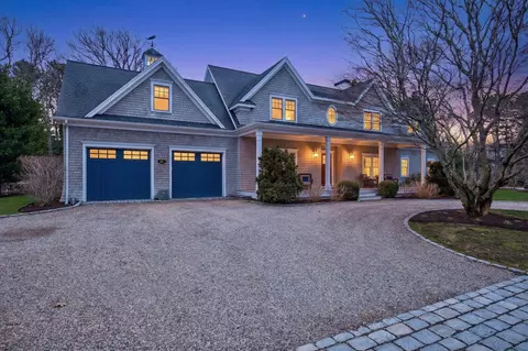 82 Crystal Lake Rd, Osterville, MA 02655