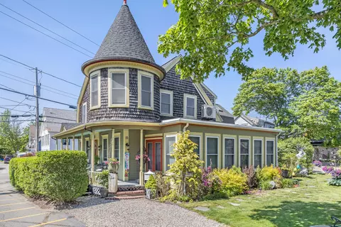 15 Center St, Provincetown, MA 02657